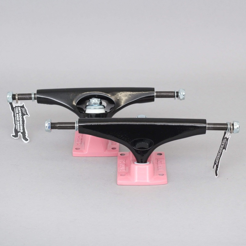 Krux 7.60 K5 Standard Skateboard Trucks Black / Pink
