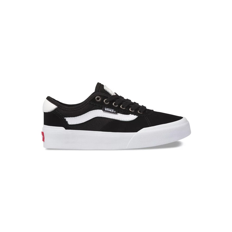 Chima Pro Black/White Shoes (Kids)