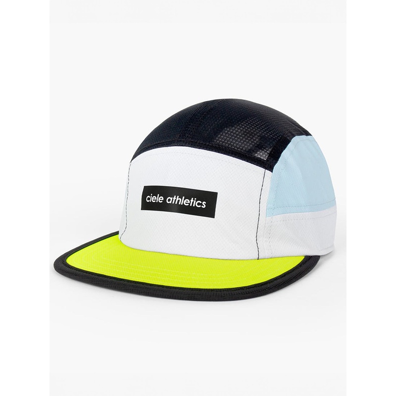 Gocap Field Iconic Bar White/Black Strapback Hat