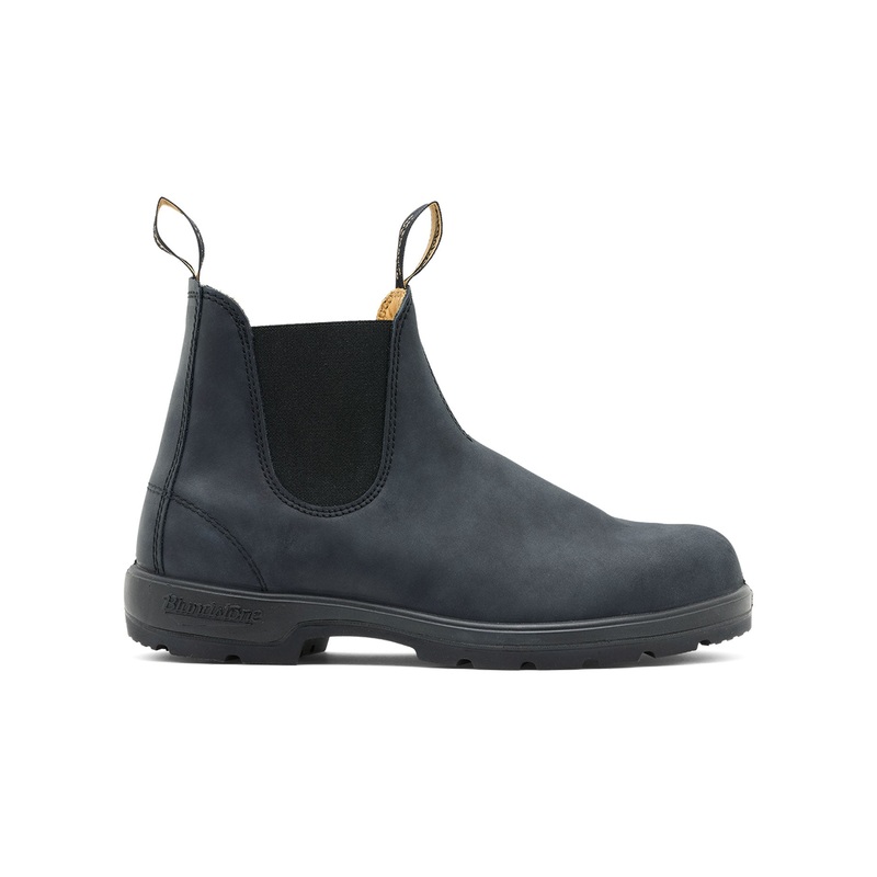 587 Classic Rustic Black Boots