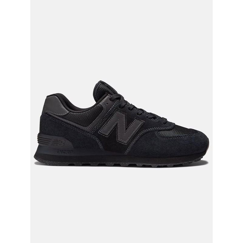574 Core Black Shoes