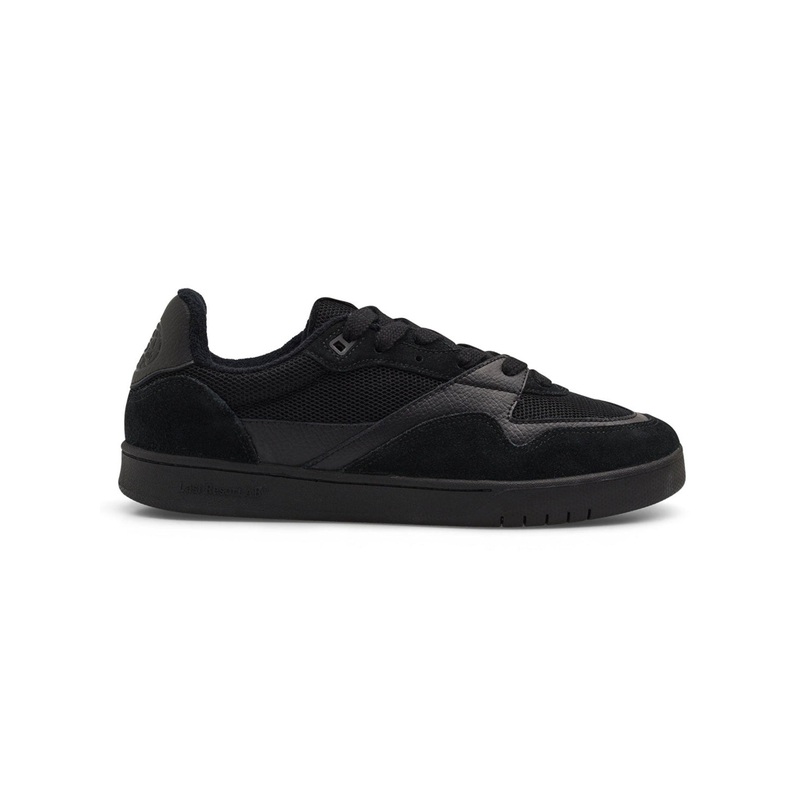 CM002 Lo Black/Black Shoes