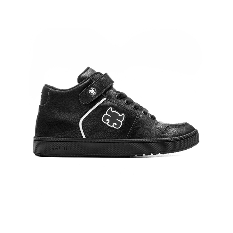 Grasshopper Black Shoes