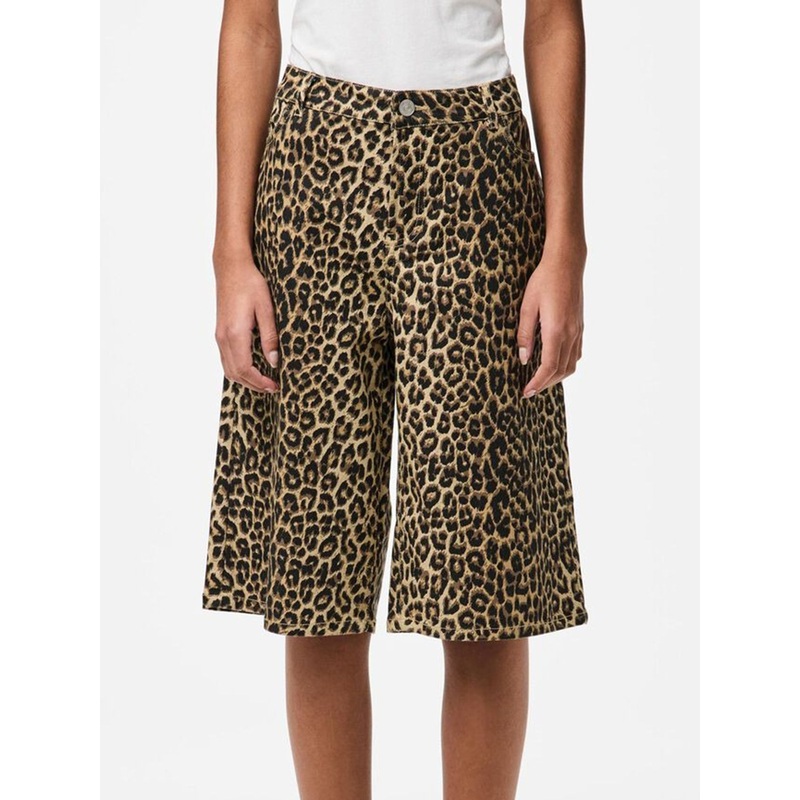 Alume Wide Shorts