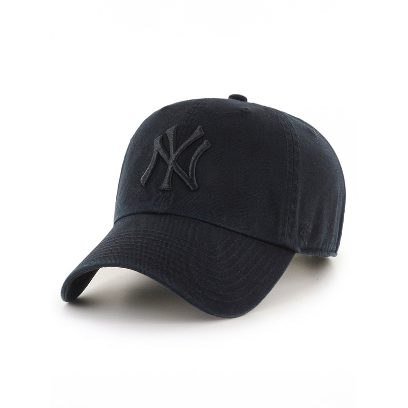 Clean Up Black On Black New York Yankees Strapback Hat